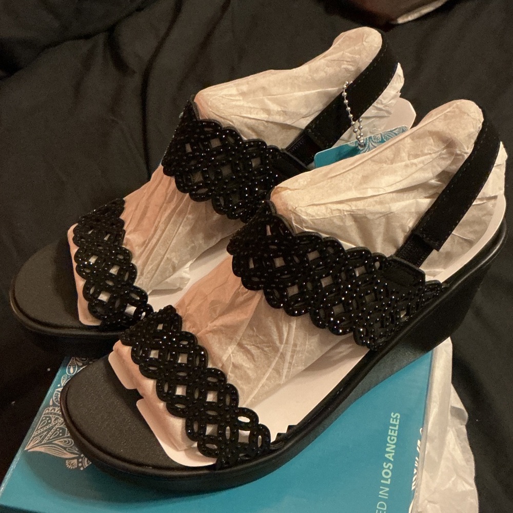 Elegant Black Beaded Wedge Sandals with Luxe Foam